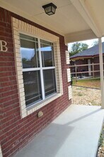 220 Ryan Cir Apt B in Nolanville, TX - Foto de edificio - Building Photo