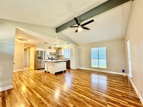 12517 Limerick Ave in Austin, TX - Building Photo - Building Photo