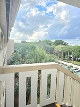 2305 Lucaya Ln in Coconut Creek, FL - Building Photo - Building Photo