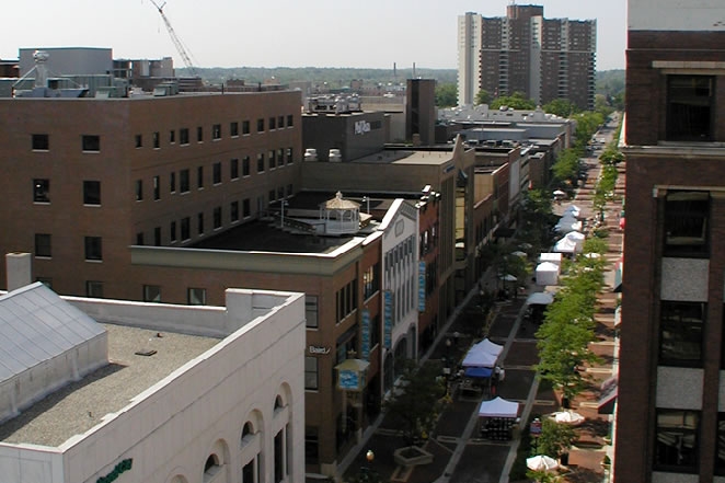 Lofts at Kalamazoo City Centre in Kalamazoo, MI - Foto de edificio