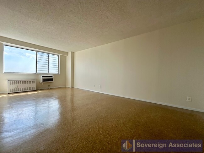 property at 40 E Sidney Ave