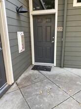 1818 Moore Blvd in Davis, CA - Building Photo - Building Photo