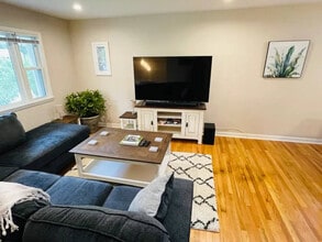 27 Karista Spring Dr in Saratoga Springs, NY - Building Photo - Building Photo
