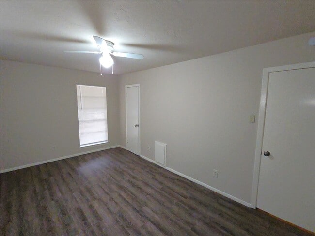 property at 5607 Grace Point Ln