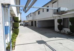 Roselle Courtyard in Hawthorne, CA - Building Photo - Other