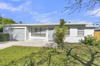 1101 NE 24th Ct in Pompano Beach, FL - Building Photo - Building Photo