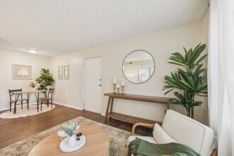 Sarasota South in Bradenton, FL - Building Photo - Building Photo