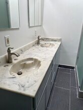 19700 Friar St in Woodland Hills, CA - Building Photo - Building Photo