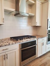 2204 Murphey Dr in Woodland, CA - Building Photo - Building Photo