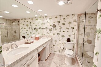 3483 Gulf Shore Blvd N in Naples, FL - Building Photo - Building Photo