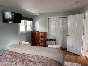 101 Center Ave in Keansburg, NJ - Building Photo - Building Photo