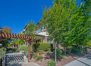 Willow Glen Place in San Jose, CA - Building Photo - Building Photo