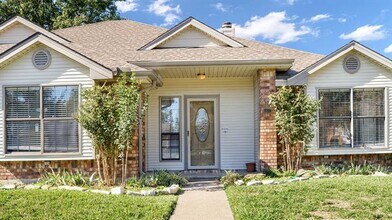 5437 Meadow Vista Ln in Garland, TX - Building Photo - Building Photo