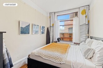 527 W 110th St in New York, NY - Foto de edificio - Building Photo