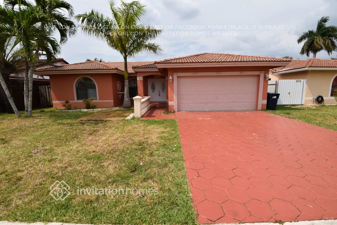 14777 SW 175th St in Miami, FL - Building Photo
