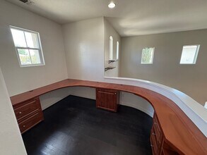 3047 W Harold Ct in Visalia, CA - Building Photo - Building Photo