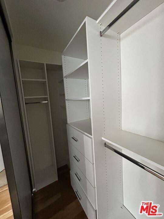 property at 2031 Glendon Ave