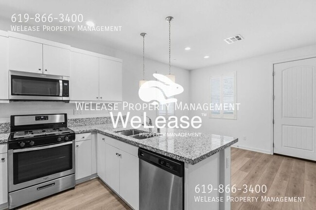 4140 Sitio Flor in Oceanside, CA - Building Photo - Building Photo