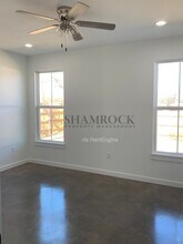 115 N Van Buren Ave in McGregor, TX - Building Photo - Building Photo