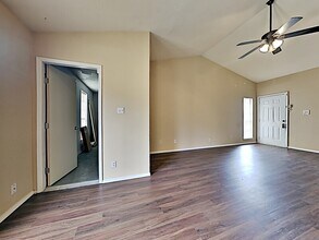 2900 Galemeadow Dr in Fort Worth, TX - Building Photo - Building Photo