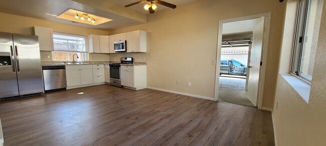 1388 Palomar Pl