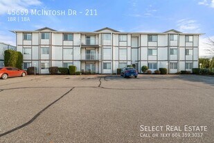 45669 McIntosh Dr in Chilliwack, BC - Building Photo