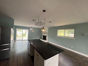 200 N Willow Ln in Jacksonville, NC - Building Photo - Building Photo