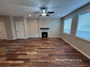 5910 SE 33rd St in Gresham, OR - Building Photo - Building Photo