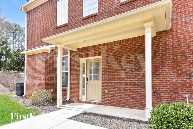 983 Treymont Way SW in Lawrenceville, GA - Foto de edificio - Building Photo