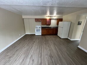 1625 Asmann Ave - PPM ONE LLC in Cincinnati, OH - Building Photo - Interior Photo