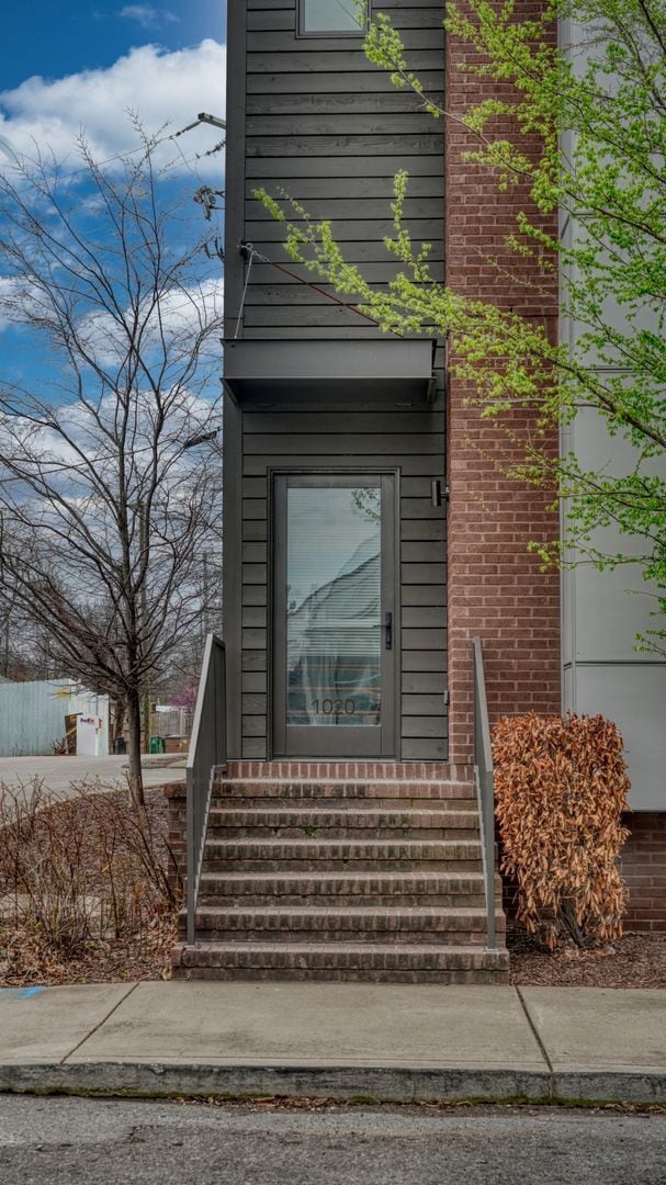 1020 Russell St in Nashville, TN - Building Photo - Building Photo