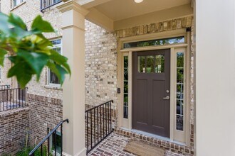 745 Fountainhead Ln NE in Atlanta, GA - Building Photo - Building Photo