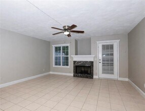 303 Brookside Way in Canton, GA - Building Photo - Building Photo