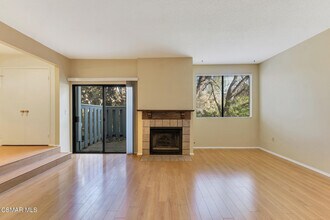 29111 Thousand Oaks Blvd in Agoura Hills, CA - Building Photo - Building Photo