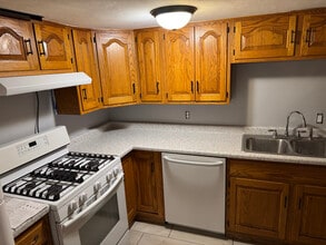 1406 9th Ave in Rock Falls, IL - Building Photo - Building Photo