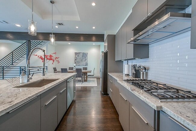 property at 2516 Pease St