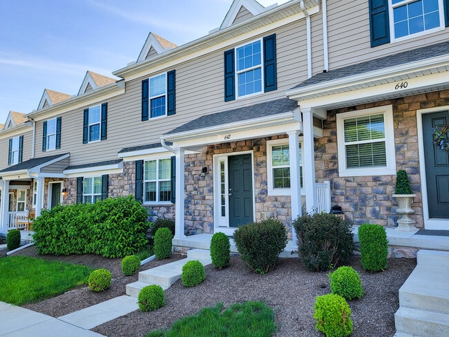 property at 642 Brentwood Dr