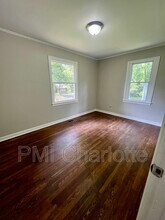 4106 Howie Cir in Charlotte, NC - Building Photo - Building Photo