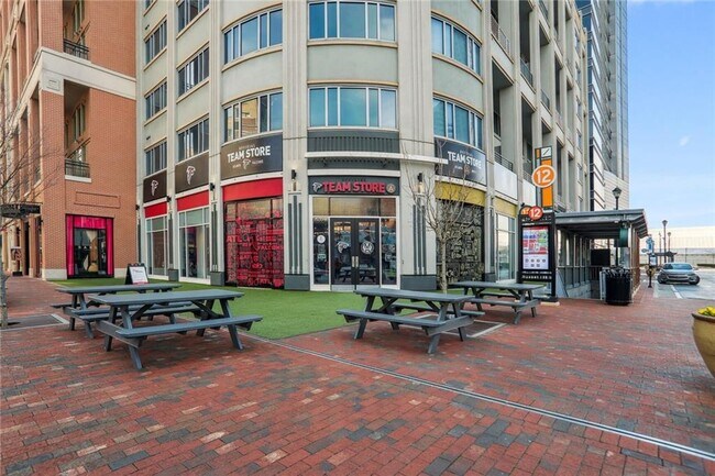 70-73 500 in Atlanta, GA - Building Photo - Building Photo