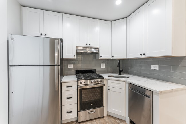 5200 N Leavitt St, Unit GDN