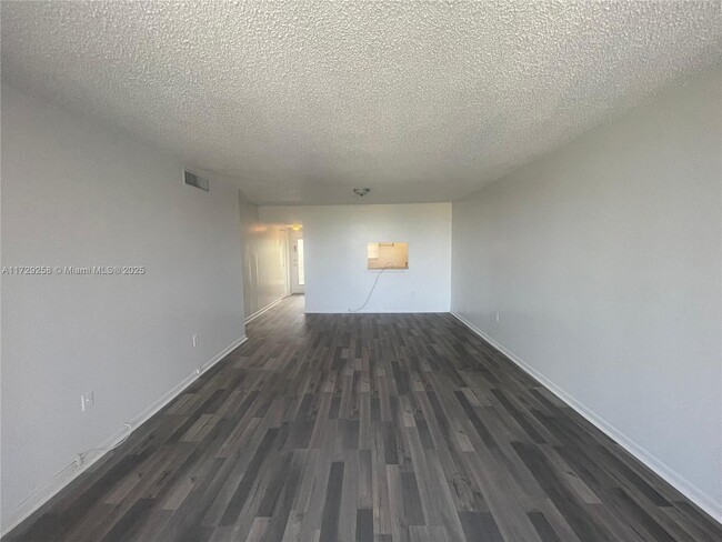 1830 SW 81st Ave in North Lauderdale, FL - Building Photo - Building Photo