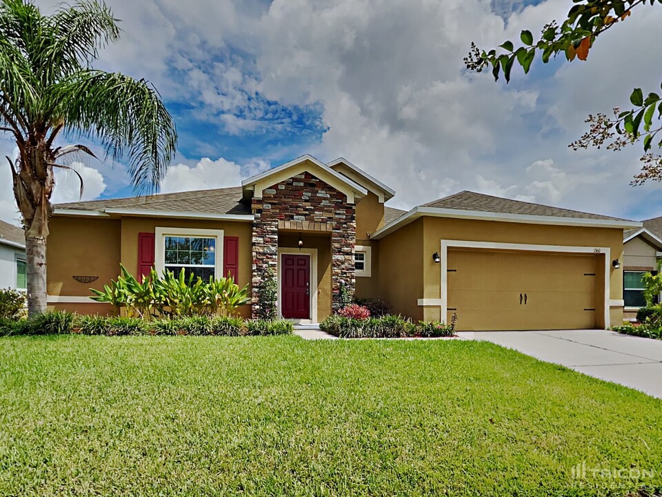 1360 Water Willow Dr in Groveland, FL - Building Photo