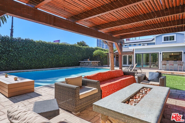 property at 4744 Haskell Ave