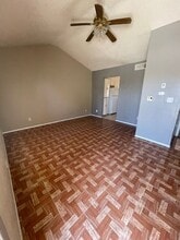 2113 Lake Omega St in El Paso, TX - Building Photo - Building Photo