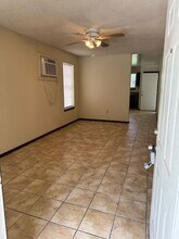 2343 Elm Park Dr in Baton Rouge, LA - Building Photo - Building Photo