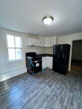 708 High St-Unit -Rear in Lancaster, PA - Building Photo - Building Photo