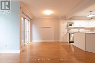 57 Locheland Crescent in Ottawa, ON - Building Photo - Building Photo