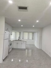 4903 NW 42nd Ave in Tamarac, FL - Building Photo - Building Photo