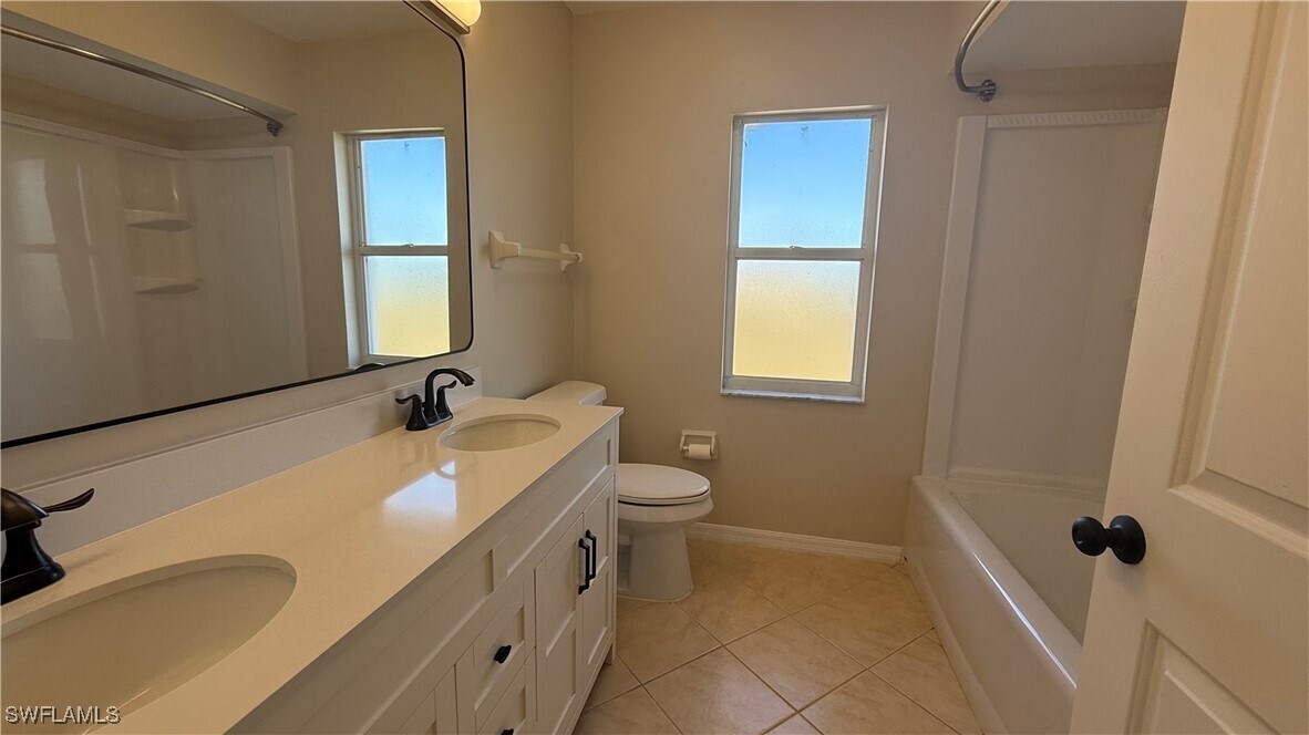 607 SW 26th Terrace in Cape Coral, FL - Building Photo