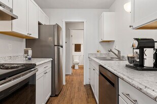 The Ridge at Bellevue in Bellevue, WA - Building Photo